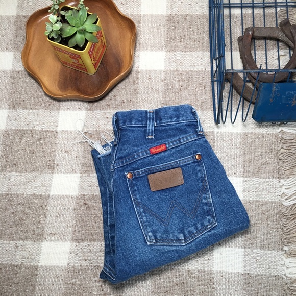 Wrangler Denim - Vintage high waist Wrangler straight leg jeans